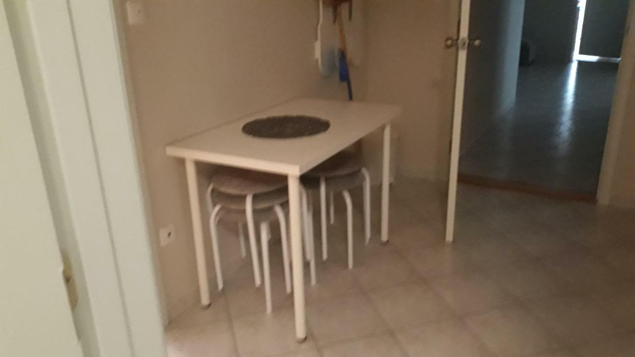 Szalóky Apartmanház Gyenesdiás Exterior foto