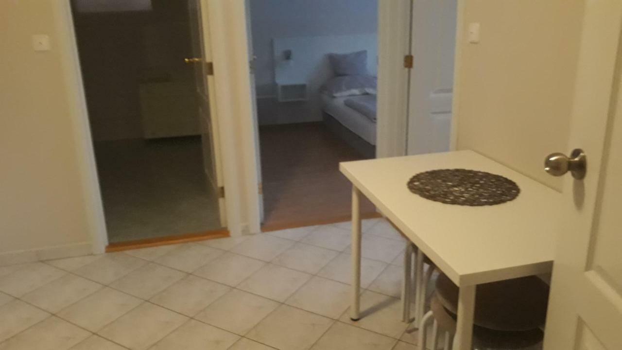 Szalóky Apartmanház Gyenesdiás Exterior foto